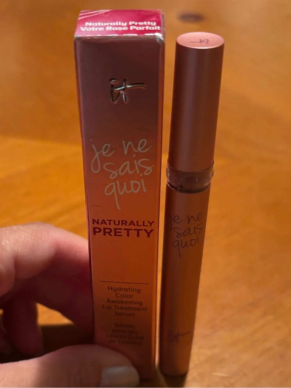 IT Cosmetics Je Ne Sais Quoi Hydrating Color Awakening Lip Treatment Serum